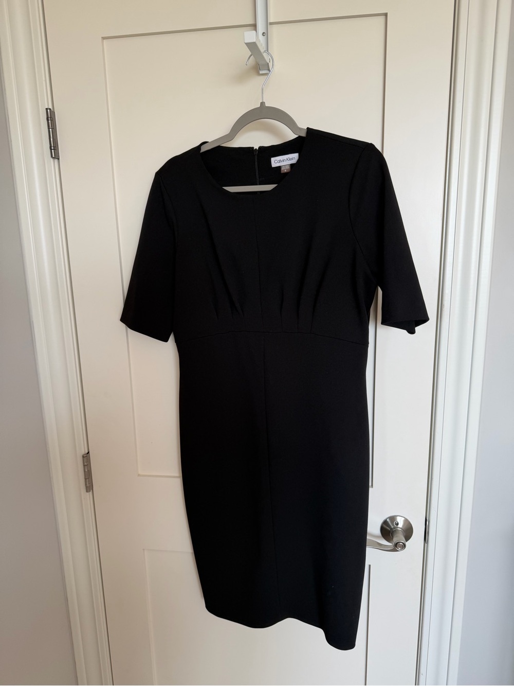 Calvin Klein Black Short-Sleeve Midi Sheath Dress